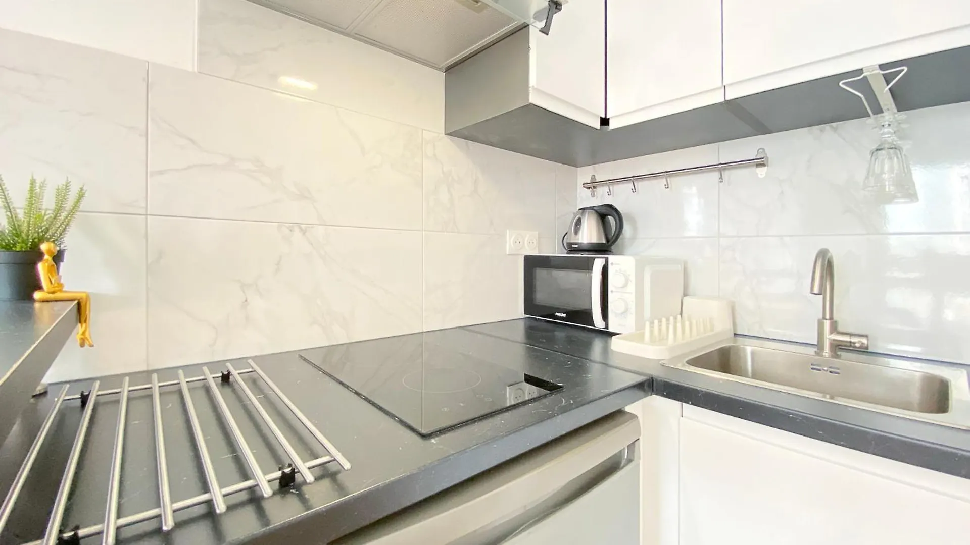 Cosy Flat Walkable Distance To Eiffel Tower Apartment Paris